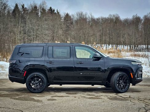 New 2026 Jeep Grand Wagoneer Limited image 2