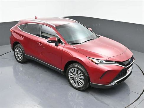 Certified 2024 Toyota Venza Limited AWD/4WD image 36