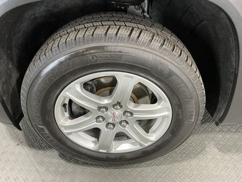 Used 2019 GMC Acadia SLE w/ LPO, Floor Liner Package image 29
