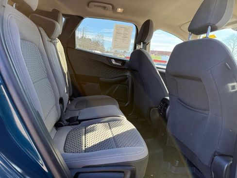 Used 2020 Ford Escape SE image 23