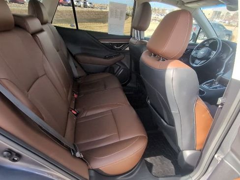 Used 2022 Subaru Outback Touring AWD/4WD image 30