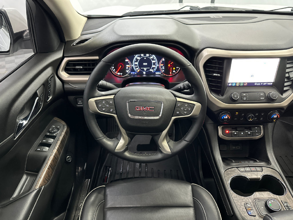 Used 2023 GMC Acadia Denali w/ Denali Technology Package FWD image 27
