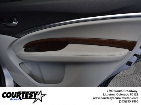 Used 2017 Acura MDX SH-AWD image 28