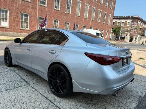 Used 2018 INFINITI Q50 Luxe w/ Essential Package (3.0T Luxe) AWD/4WD image 5