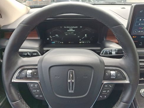 Certified 2023 Lincoln Nautilus Reserve AWD/4WD image 20