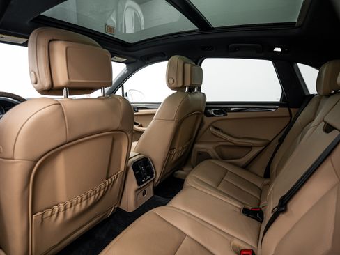Certified 2022 Porsche Macan GTS AWD/4WD image 25