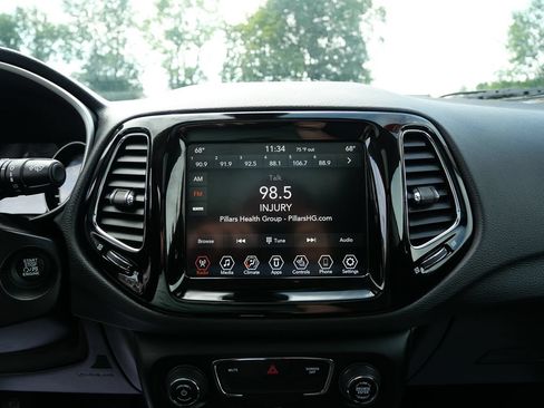Used 2020 Jeep Compass Limited AWD/4WD image 14