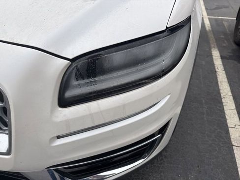 Used 2019 Lincoln Nautilus Reserve image 4