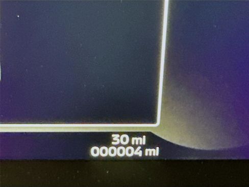 New 2025 Mitsubishi Outlander SE image 11