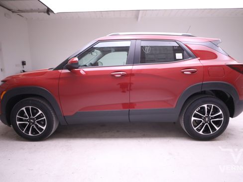 New 2026 Chevrolet TrailBlazer LT image 2