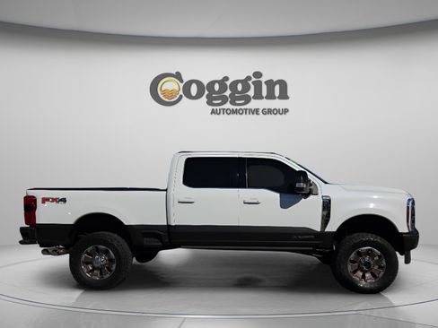 Used 2024 Ford F350 King Ranch image 6