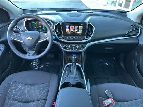Used 2017 Chevrolet Volt LT w/ Comfort Package image 15