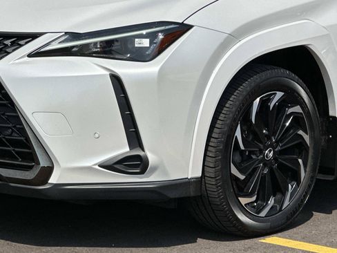 Used 2021 Lexus UX 250h w/ Premium Package AWD/4WD image 5