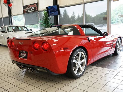 Used 2008 Chevrolet Corvette Coupe RWD image 17