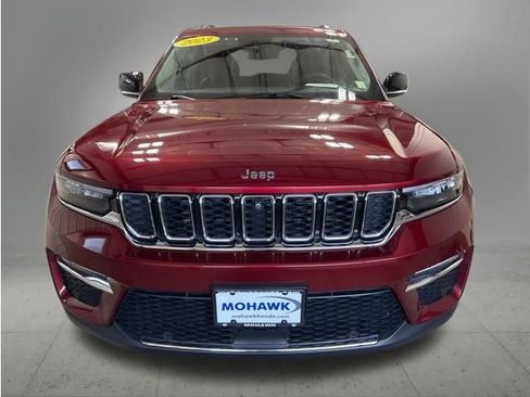 Used 2023 Jeep Grand Cherokee Limited w/ Luxury Tech Group II AWD/4WD image 9
