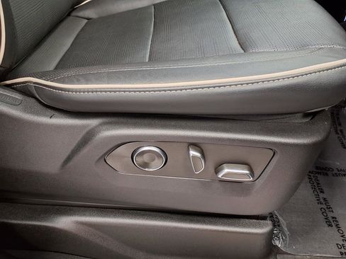 Certified 2024 Cadillac Escalade Sport AWD/4WD image 11