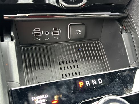 New 2026 Jeep Grand Cherokee Altitude image 5