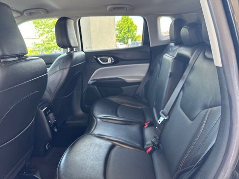 Used 2022 Jeep Compass Limited AWD/4WD image 7