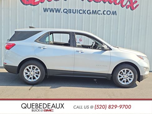 Used 2019 Chevrolet Equinox LS FWD image 8
