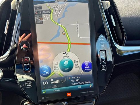 Used 2022 Toyota Prius Prime Limited image 21