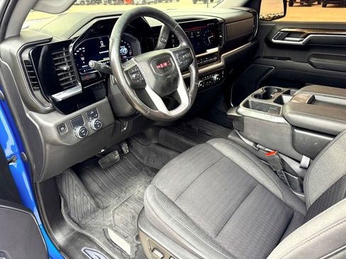 Used 2022 GMC Sierra 1500 Elevation image 12