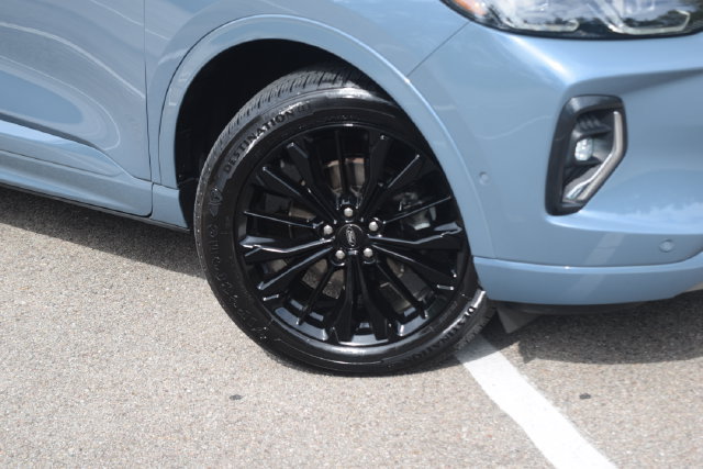Used 2023 Ford Escape ST-Line Elite w/ Premium Technology Package AWD/4WD image 30