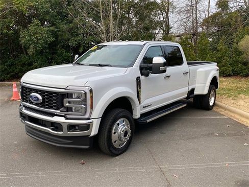 Used 2026 Ford F450 Lariat w/ Chrome Package image 4