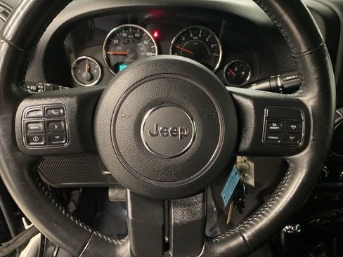 Used 2018 Jeep Wrangler Unlimited Sport S image 13