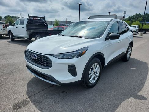 Used 2023 Ford Escape Active image 7
