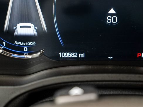 Used 2019 Cadillac Escalade ESV Platinum image 19