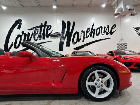Used 2005 Chevrolet Corvette Convertible w/ Preferred Equipment Group RWD image 5