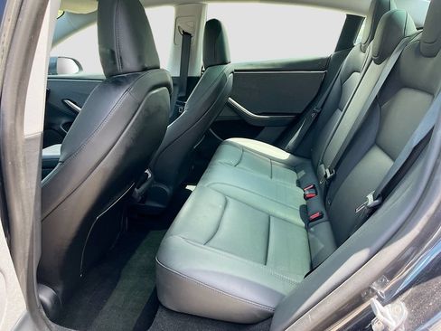 Used 2025 Tesla Model 3 Long Range RWD image 24