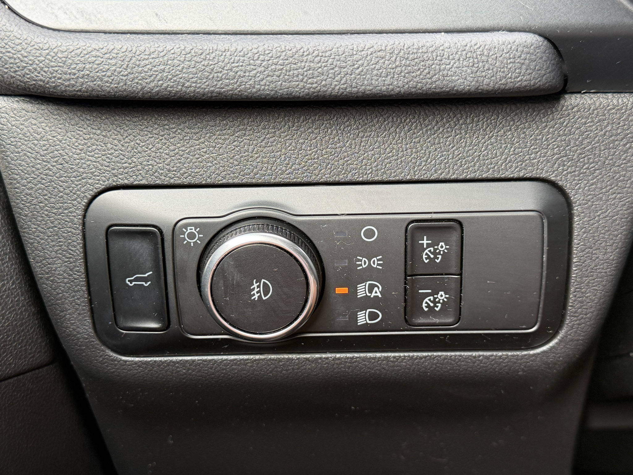 Used 2025 Ford Escape ST-Line Select AWD/4WD image 19