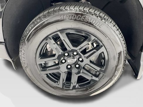 Used 2026 Chevrolet Silverado 1500 RST w/ Texas Edition Plus RWD image 16