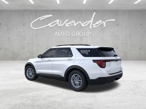 New 2026 Ford Explorer Active RWD image 5