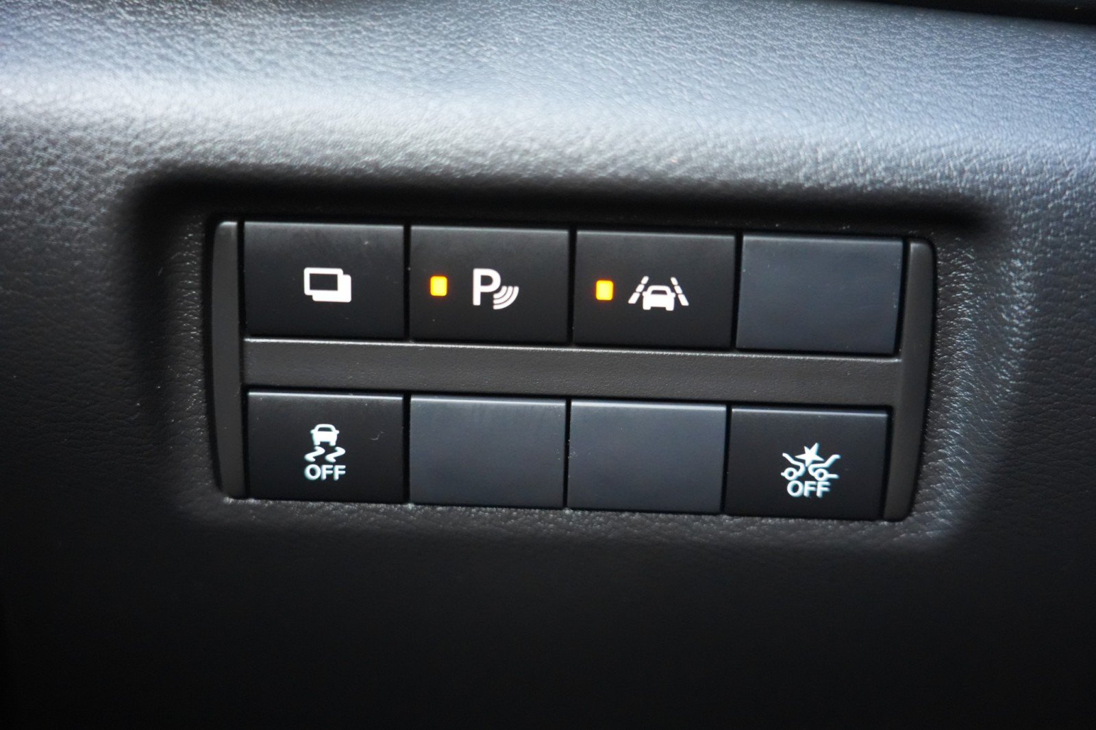 Used 2025 Nissan Versa S w/ Trunk Package FWD image 16