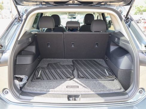 Certified 2025 Volkswagen Tiguan S FWD image 10