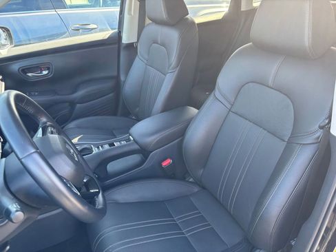 Used 2025 Honda HR-V EX-L image 37
