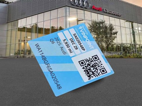 Used 2025 Audi Q6 e-tron Premium w/ Convenience Package image 2