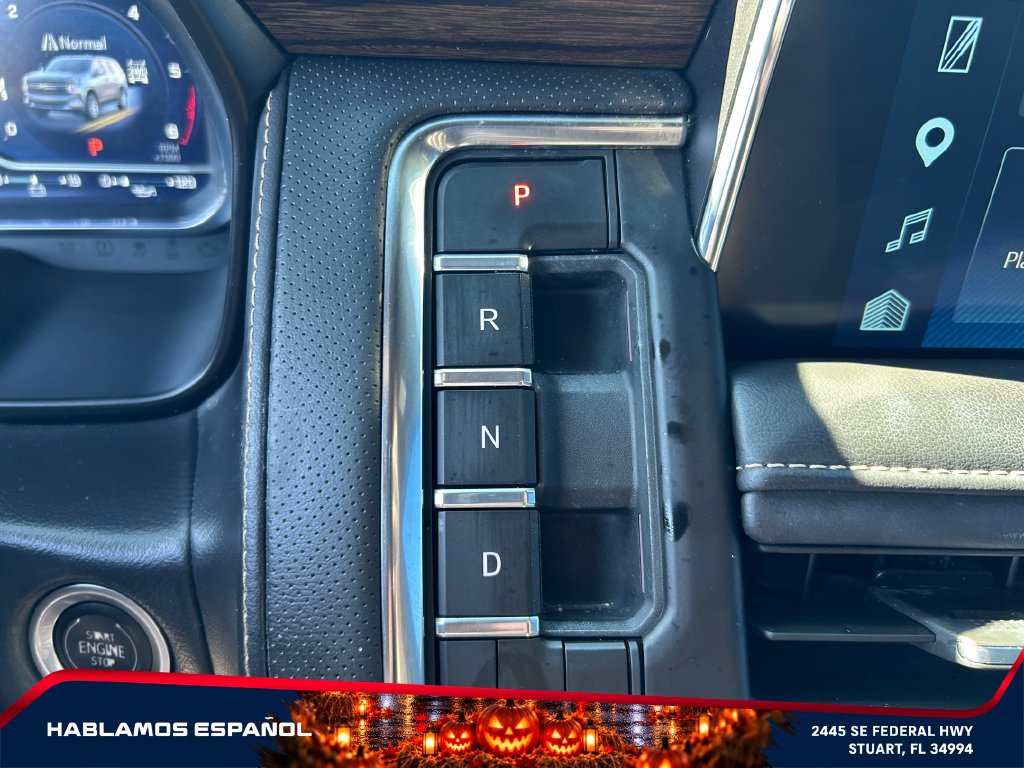 Used 2024 Chevrolet Suburban Premier AWD/4WD image 23