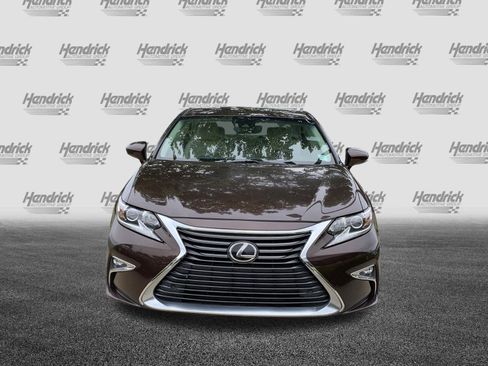 Used 2016 Lexus ES 350 w/ Premium Package w/Wood Trim FWD image 3