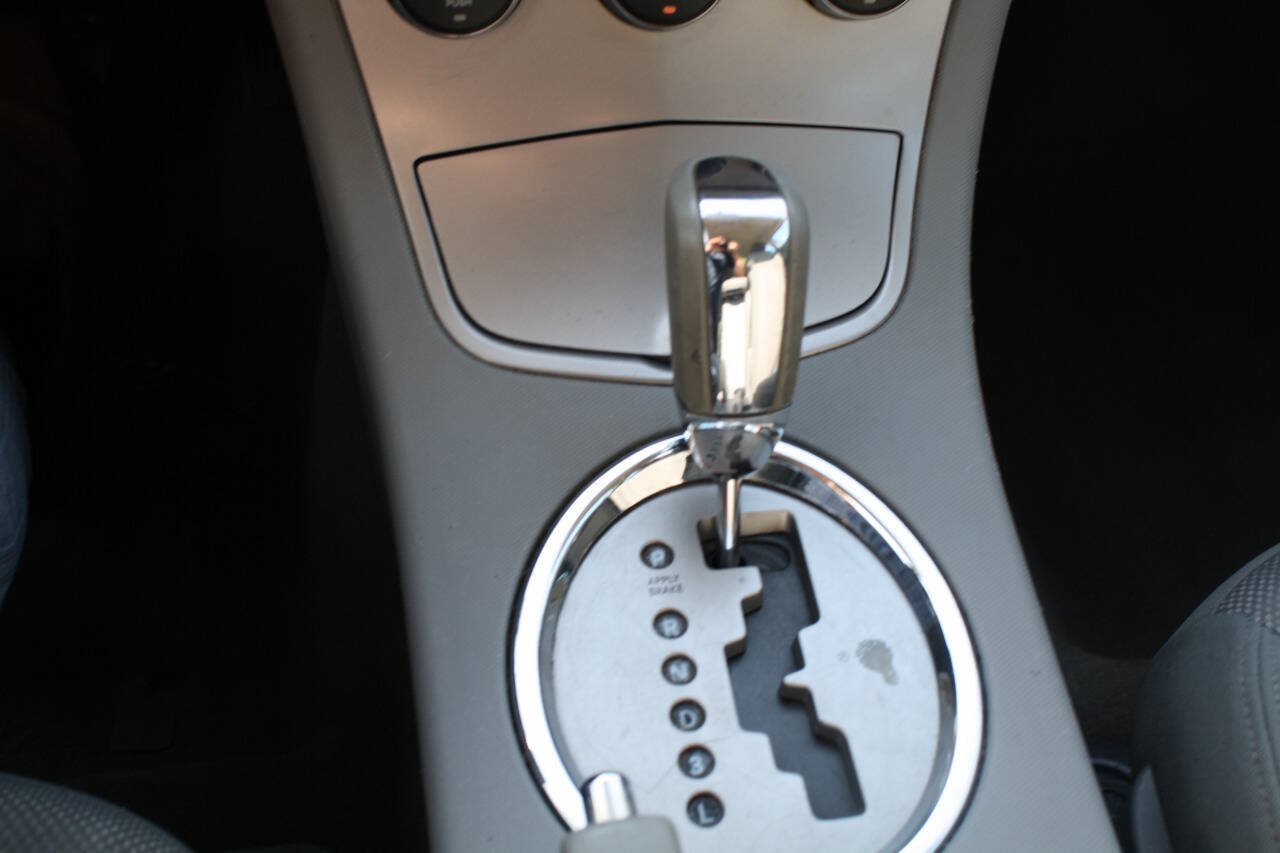 Used 2007 Chrysler Sebring Touring FWD image 11