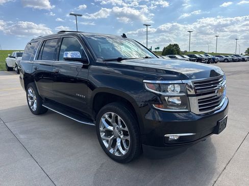 Used 2017 Chevrolet Tahoe Premier AWD/4WD image 3