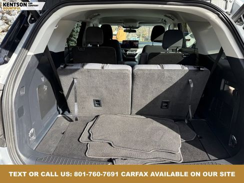 Used 2025 Ford Explorer Active image 34