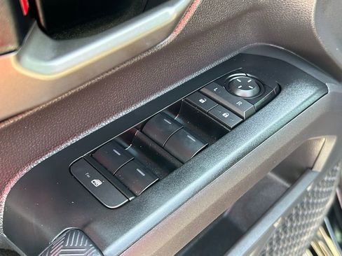 Used 2025 Toyota Tacoma TRD Sport image 68