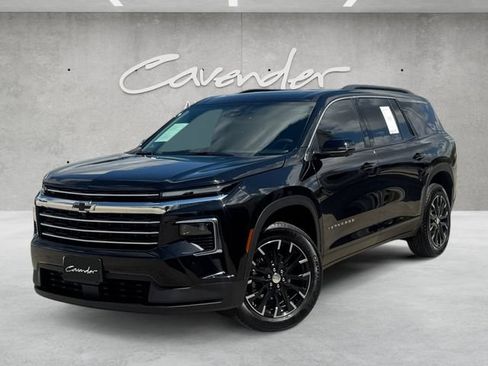 Used 2026 Chevrolet Traverse LT w/ Sun and Wheel Package AWD/4WD image 1