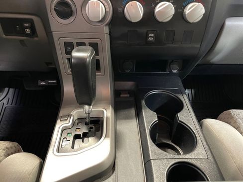 Used 2011 Toyota Tundra 4x4 Double Cab image 13