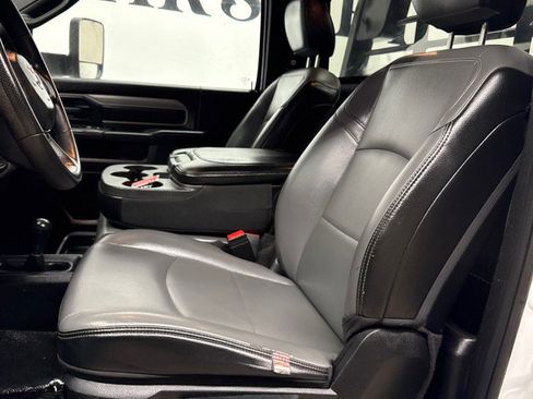 Used 2022 RAM 5500 Tradesman image 28