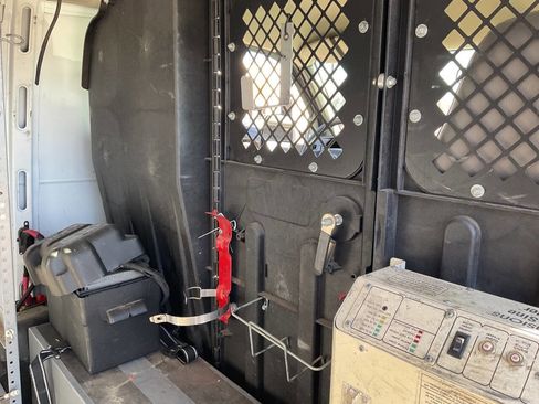 Used 2009 Chevrolet Express 2500 image 19