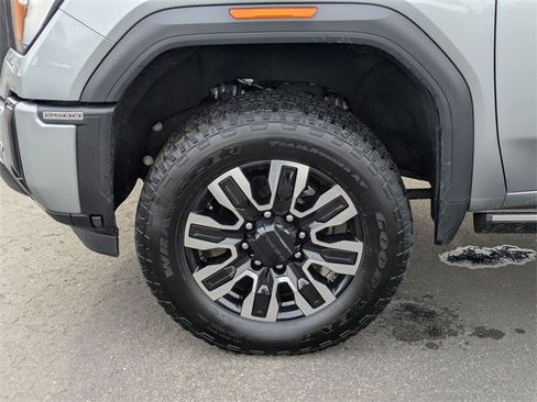 Used 2024 GMC Sierra 2500 Denali Ultimate w/ Max Trailering Package image 10